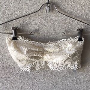 Aerie eyelet lace bandeau strapless bralette size M
